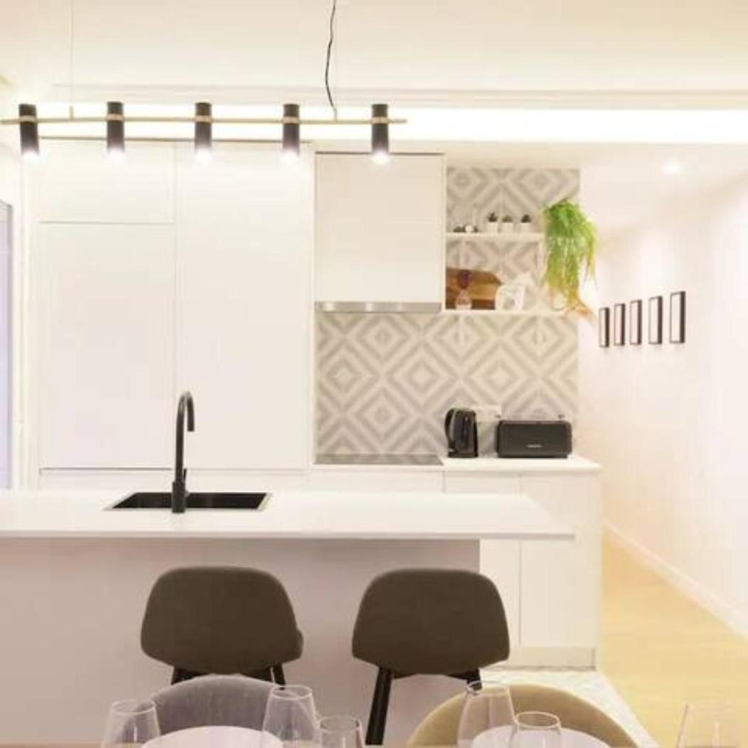 Guestready - Un Moderno Apartamento A Un Paso De La Plaza Mayor Madrid Luaran gambar